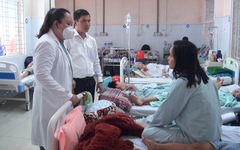 Hàng trăm người nhập viện sau khi ăn bánh mì ở Đồng Nai