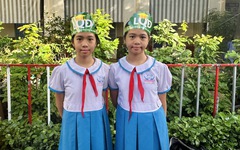 Hai chị em song sinh cùng vào chung kết Giải Lê Quý Đôn trên ấn phẩm Nhi Đồng TP.HCM