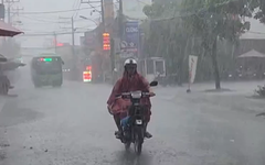 TP.HCM trời kéo mưa dông và đổ xuống nhiều quận huyện