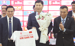 Tân HLV trưởng Kim Sang Sik nói tự tin dẫn dắt đội tuyển Việt Nam