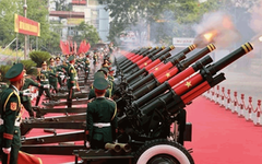 Trực tiếp: Không khí lễ diễu binh, diễu hành kỷ niệm 70 năm Chiến thắng Điện Biên Phủ