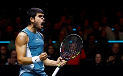 Alcaraz 'giải khát' danh hiệu khi vô địch Rotterdam Open 2025