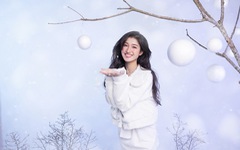 Phương Nhi tựa công chúa tuyết trong bộ ảnh đón giáng sinh