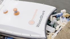 Robot cá mập 'săn' rác thải nhựa: Giải pháp cho tình trạng ô nhiễm