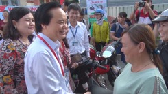 Bộ trưởng Phùng Xuân Nhạ kiểm tra kỳ thi THPT Quốc gia