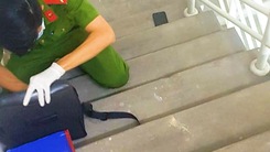 Video: Nghệ sĩ Chí Tài được phát hiện nằm bất động ở cầu thang chung cư trước khi đưa vào bệnh viện