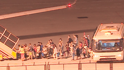 Video: Đoàn du khách Daegu rời Đà Nẵng về Hàn Quốc lúc nửa đêm