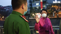 Video: Công an ra quân nhắc nhở không tập thể dục ngoài đường