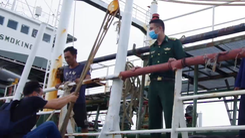 Video: Tàu Thái Lan sơn biển số Việt Nam để chở dầu lậu