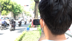Video: CSGT mật phục quay phim người vi phạm 'vượt đèn vàng'
