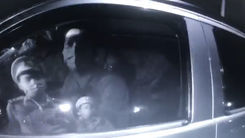 Video: Tài xế cố thủ trong ôtô hơn 5 giờ vì cho rằng 'xe là nhà cấm CSGT xâm phạm'
