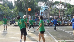 Cuộc thi Lan tỏa năng lượng tích cực: Cụ bà 78 tuổi đánh bóng chuyền, cổ động người trẻ nên yêu thể thao