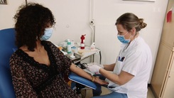 Video: Thuyết phục người khác đi tiêm vắc xin COVID-19 sẽ được tặng quà
