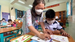 Video: Học sinh xã đảo Thạnh An ngày đầu đến trường sau hơn 1 tháng khai giảng