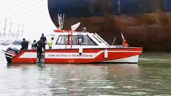 Video: Tìm kiếm thuyền viên mất tích trong vụ chìm sà lan chở 5 người ở Cần Giờ