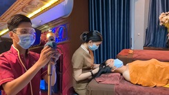 Video: TP.HCM tạm thời ngừng hoạt động karaoke, vũ trường, massage, spa, quán bar