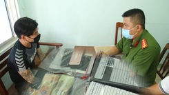 Video: 'Trùm Bo' 35 tuổi cầm đầu đường dây đánh bạc qua mạng 700 tỉ đồng