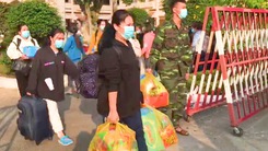 Video: Mùng 4 Tết, hơn 300 sinh viên, giảng viên ĐH Thủ Dầu Một được về nhà sau thời gian cách ly