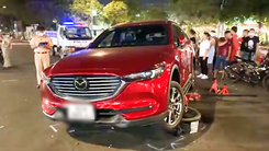 Video: Lần theo định vị, dùng ô tô truy đuổi hai người nghi trộm cắp xe máy