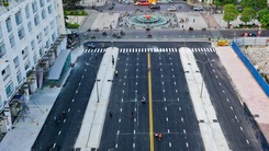 Video: Hôm nay, một phần mặt đường Lê Lợi đã được mở lại sau 7 năm bịt kín để thi công