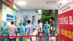Video: Hai nhân viên Bệnh viện Nhân dân Gia Định dương tính COVID-19
