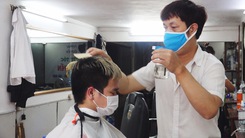 Góc nhìn trưa nay | Người dân vui mừng ngày Hà Nội mở lại quán ăn, dịch vụ cắt tóc