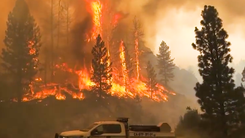 Video: Nắng nóng hơn 54 độ C, cháy khắp nơi, bang California sơ tán khẩn cấp hàng ngàn người