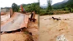 Video: Cầu sắt bị nước lũ cuốn trôi, 750 người dân ở vùng cao Thanh Hóa bị cô lập