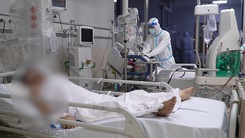 Video: Chuyện chưa kể trong Bệnh viện Hồi sức COVID-19 lớn nhất cả nước