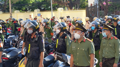 Video: Đà Nẵng bắt đầu 7 ngày 'ở yên trong nhà', giao công an xử lí nghiêm vi phạm