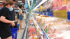 Video: Giá heo, gà xuất chuồng thấp 'kỷ lục', bán lẻ tại TP.HCM lại cao chót vót