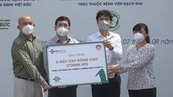 Công ty Vietmedical trao tặng 10 máy oxy dòng cao chung tay phòng chống dịch COVID -19