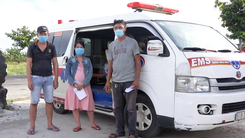Video: Kiên Giang phát hiện 2 xe cứu thương tư nhân chở người ‘thông chốt’