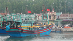 Video: Ứng phó với cơn bão Côn Sơn đang tiến vào Biển Đông, Nghệ An kêu gọi tàu thuyền vào bờ