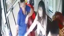 Video: Sàm sỡ cô gái ngay trên xe khách, nhà xe Tiến Oanh xin lỗi và nhận trách nhiệm, sa thải nhân viên