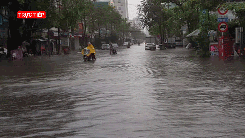 Trực tiếp: Bão Sơn Ca (bão số 5) đang cách Đà Nẵng - Quảng Ngãi 200km