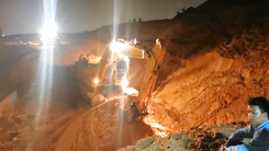 Video: Hiện trường sập mỏ titan ở Bình Thuận làm một công nhân tử vong, 3 người mất tích