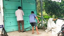 Video: Điều tra vụ người đàn ông tử vong trong 'nhà tạm' bằng container ở Bình Tân