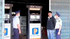 Video: Hàng chục cửa hàng xăng dầu ở Đắk Lắk đóng cửa vì hết hàng