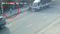 Video: Truy xét người đàn ông bỏ lại xe đạp, trộm ô tô lúc sáng sớm