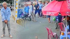Video: Tài xế xe ôm dùng tua vít đâm chết người ở bến xe Ngã Tư Ga, nghi phạm bị bắt ở Tiền Giang