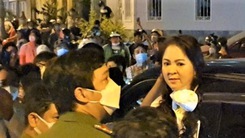 Video: Công an Bình Dương khởi tố vụ án liên quan bà Nguyễn Phương Hằng