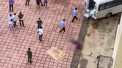 Video: Một phó giám đốc Sở Khoa học và công nghệ Thanh Hóa rơi từ tầng cao chung cư xuống sân tử vong