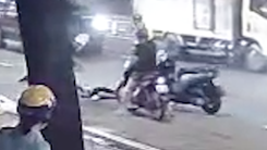 Video: Truy tìm người phụ nữ chạy xe máy, tông chết người đàn ông đi bộ qua đường