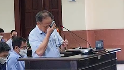 Video: Ông Tất Thành Cang khóc tại tòa, được đề nghị giảm từ 1 năm đến 1 năm 6 tháng tù