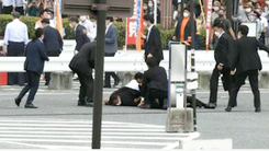 Video: Hiện trường cựu thủ tướng Nhật bị ám sát