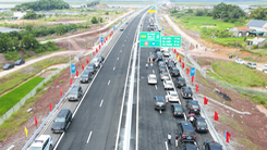 Video: Sáng 1-9, thông xe cao tốc Vân Đồn - Móng Cái dài hơn 80km