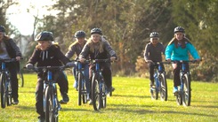 Học môn đạp xe giúp học sinh vui và hạnh phúc hơn