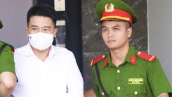Vì sao ông Trần Văn Tân bị tuyên 6 năm tù chưa bị bãi nhiệm phó chủ tịch tỉnh?