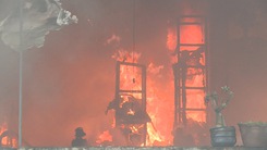 Điều tra nguyên nhân vụ cháy lớn thiêu rụi 5 căn nhà và 2 căn bị cháy sém ở Tiền Giang